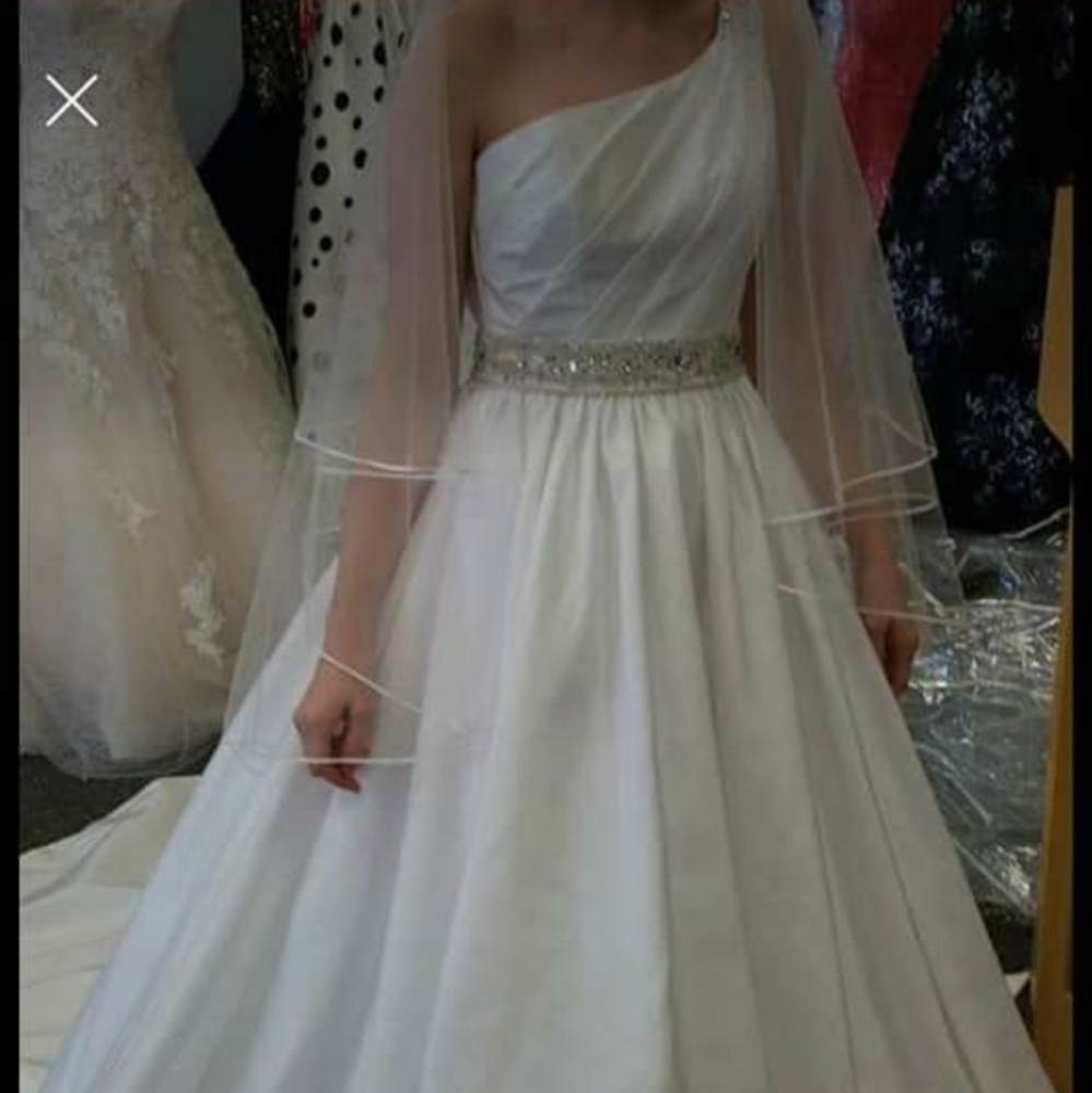 Wedding dress